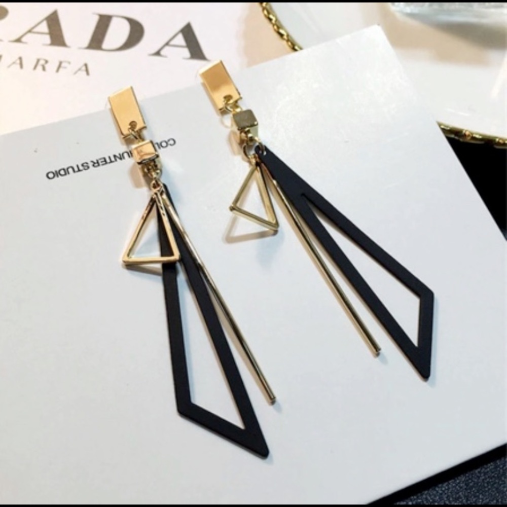 Black and Gold Drop Earring NEW
